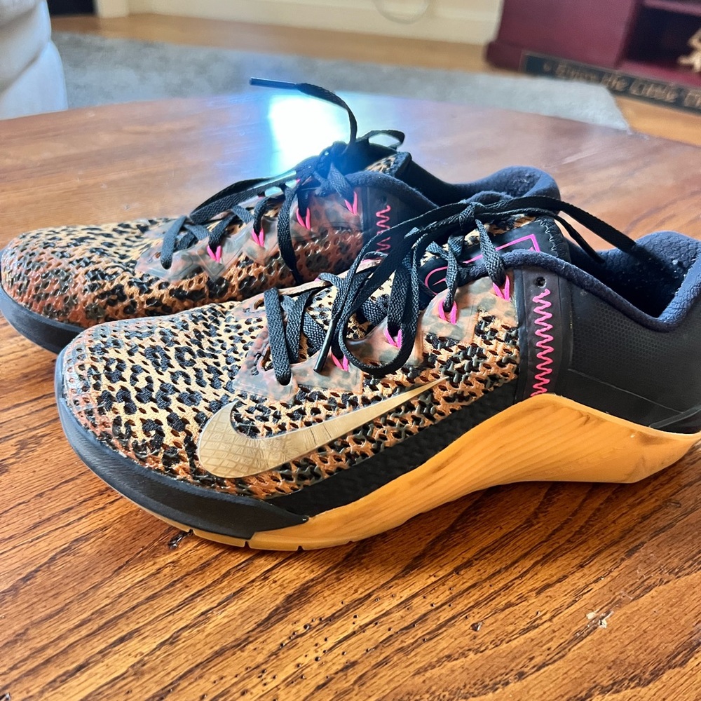 Nike Metcon 6 Black and Tan Leopard Sneakers